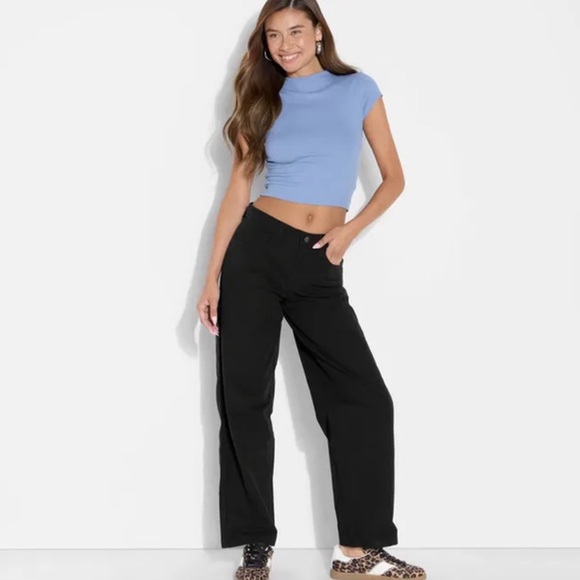 wild fable Denim - NWT Wild Fable Women's Low-Rise Carpenter Cargo Pants in black, size 4